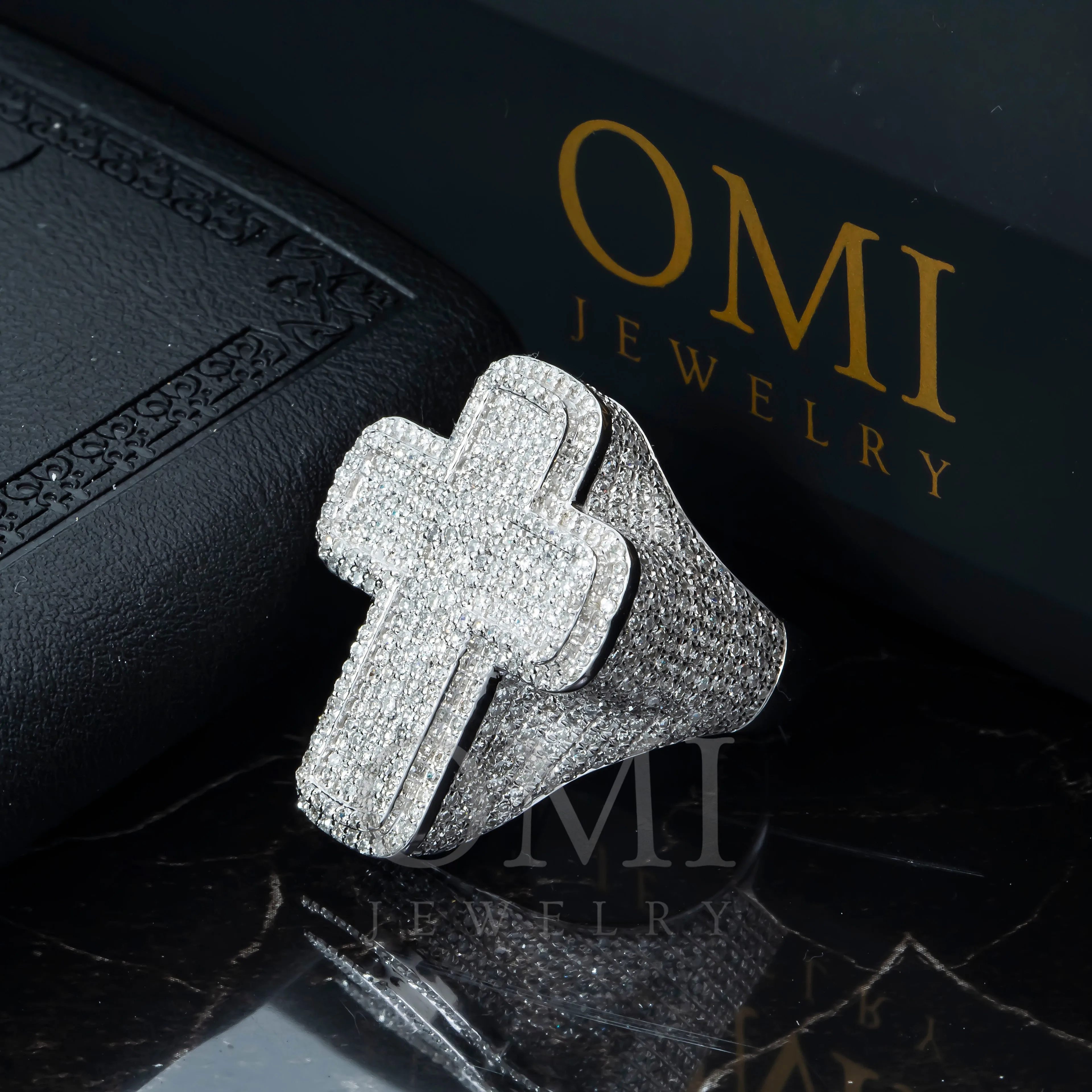 10K GOLD ROUND DIAMOND CROSS STATEMENT RING 3.80 CT